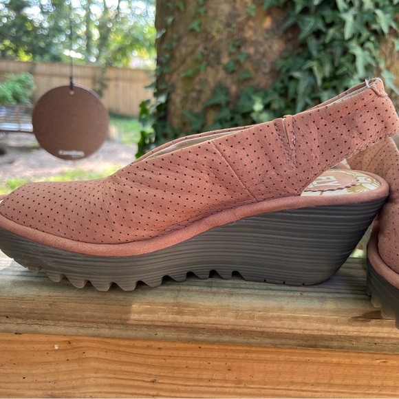 FLY LONDON Perforated Leather Wedges Womens 38 Pink Nubuck Slingback Peep Toe - Picture 6 of 11